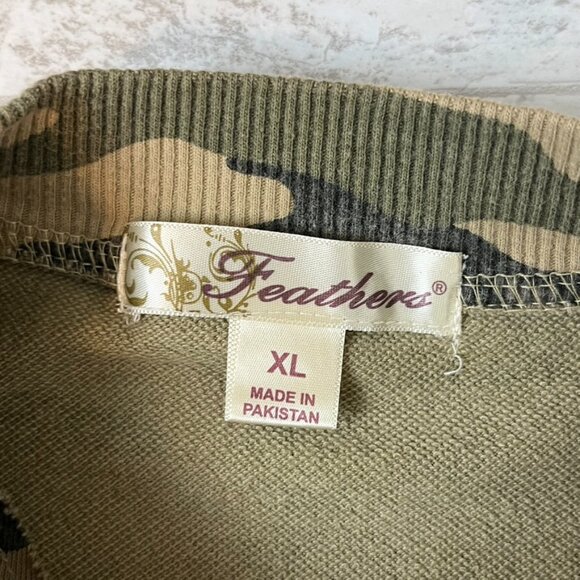 Feathers Camo Long Sleeved Shirt Top ((size XL)) - Picture 6 of 7